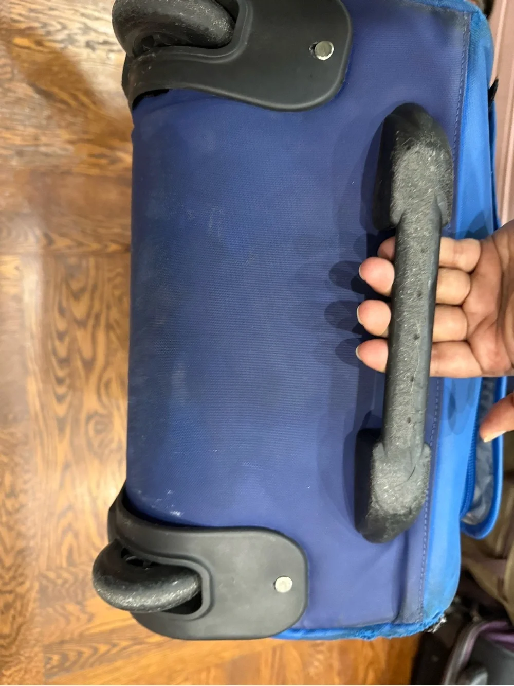 Eagle Creek 22L blue carry-on suitcase